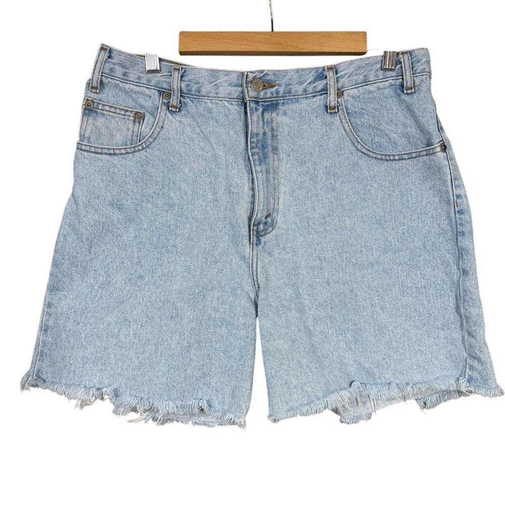 Vintage 90s Mom Jean Shorts Womens 33W High Rise Frayed Hem Light Wash